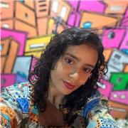 I’m a teacher in Brazil and give classes at schools. I have experience in online classes